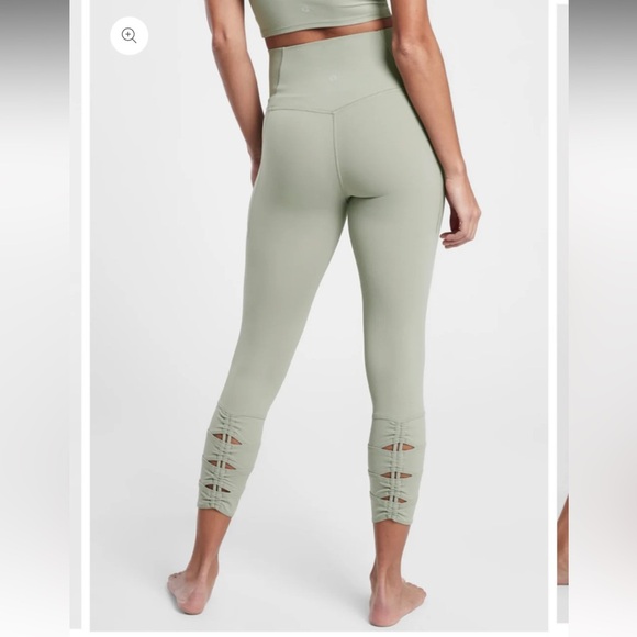 Athleta SALUTATION STASH POCKET II CINCH 7/8 Leggings Women’s Size M Purple - Picture 12 of 14